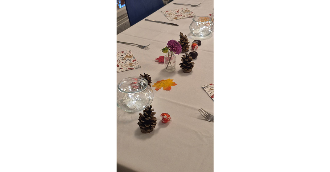 Gedeckter Tisch, Kinderheim Sonnhalde, Heilsarmee Schweiz (2025).