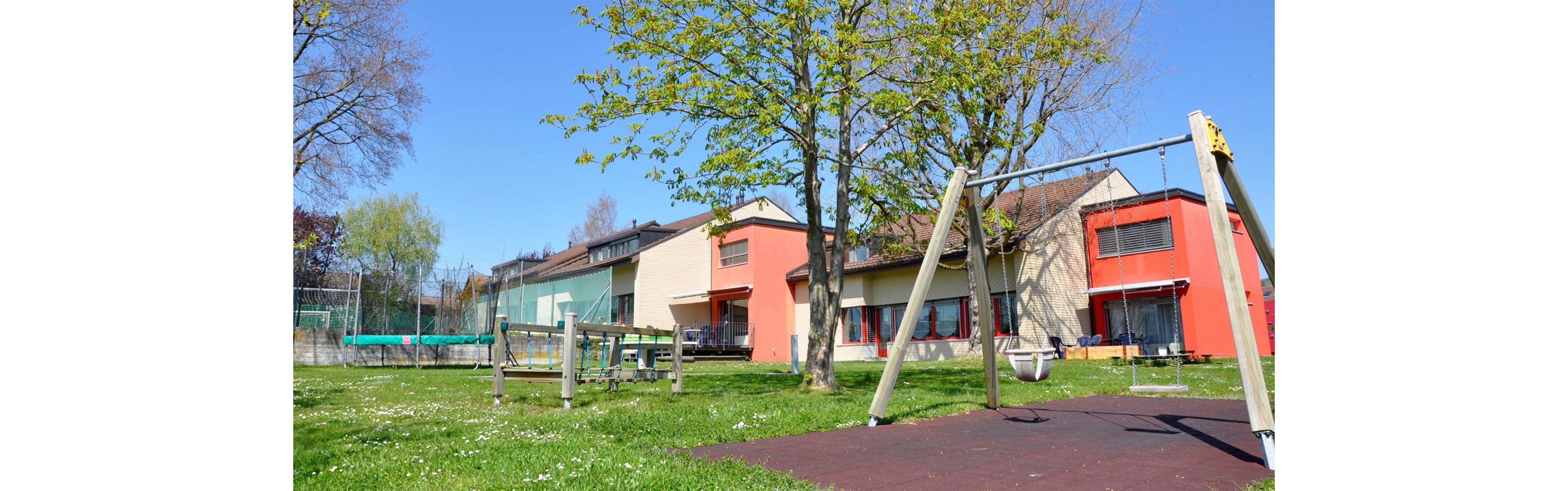 Kinderheim Sonnhalde_Heilsarmee_Spielplatz_Aussenansicht