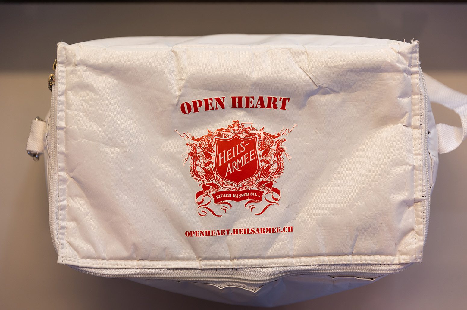 Open Heart Zürich – aufsuchende Arbeit, Tasche mit Produkten