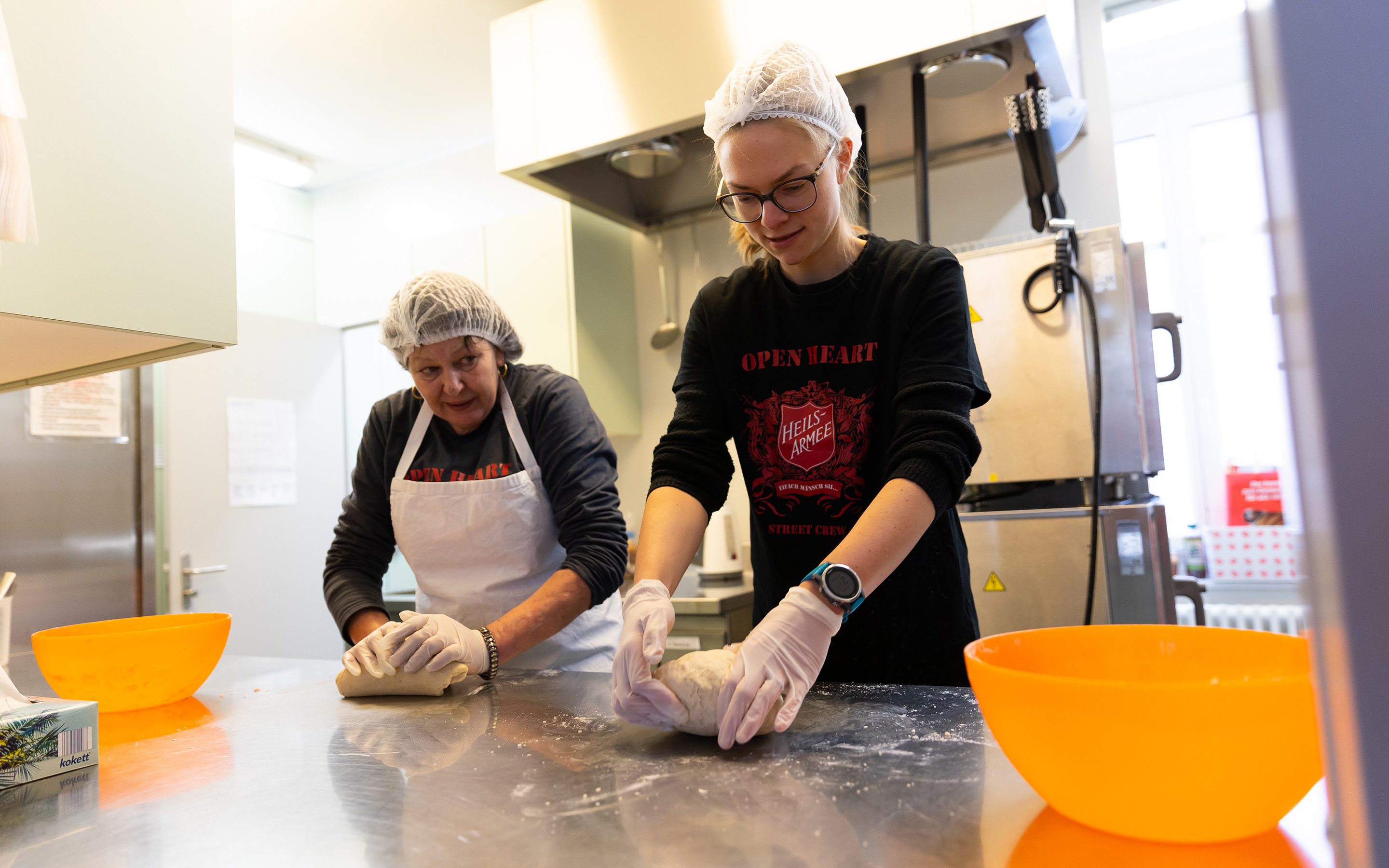 Open Heart Zürich Heilsarmee Backen.