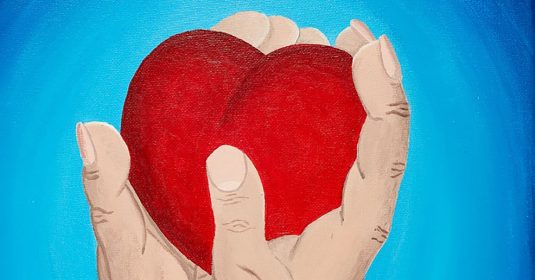 Malerei von Händen, die ein rotes Herz halten.