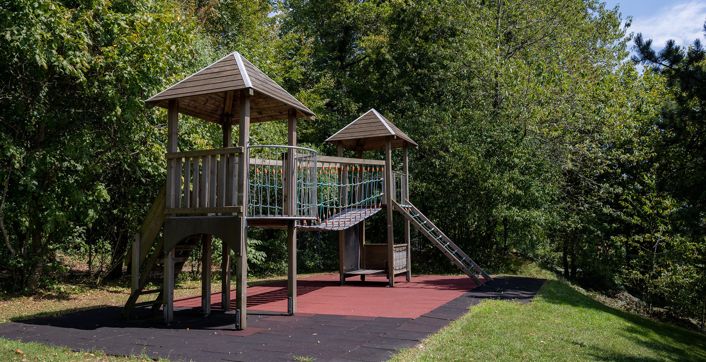 Kinder- und Jugendhaus Paradies: Spielplatz