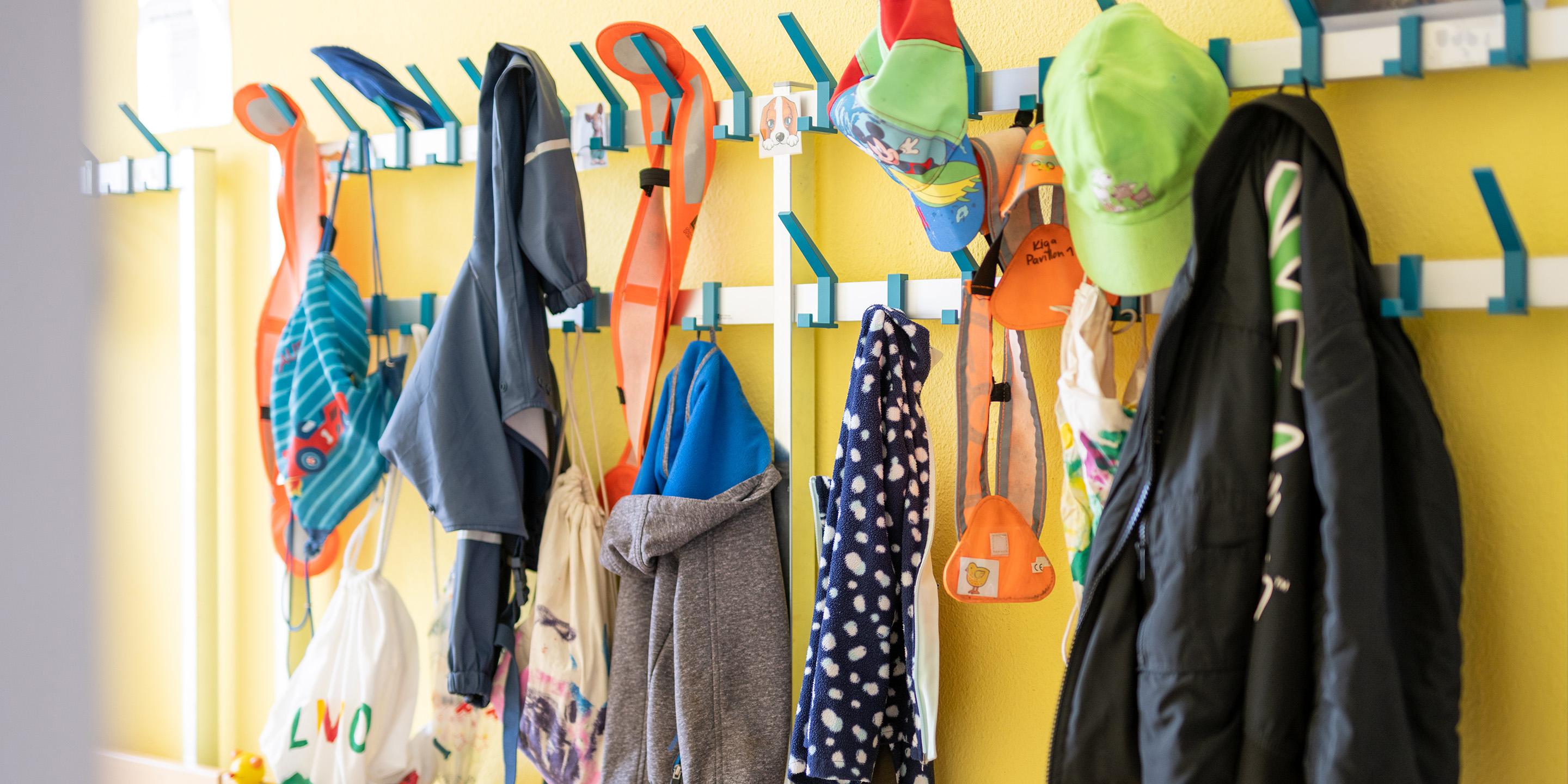 Garderobe, Kinder- und Jugendhaus Paradies (2024).