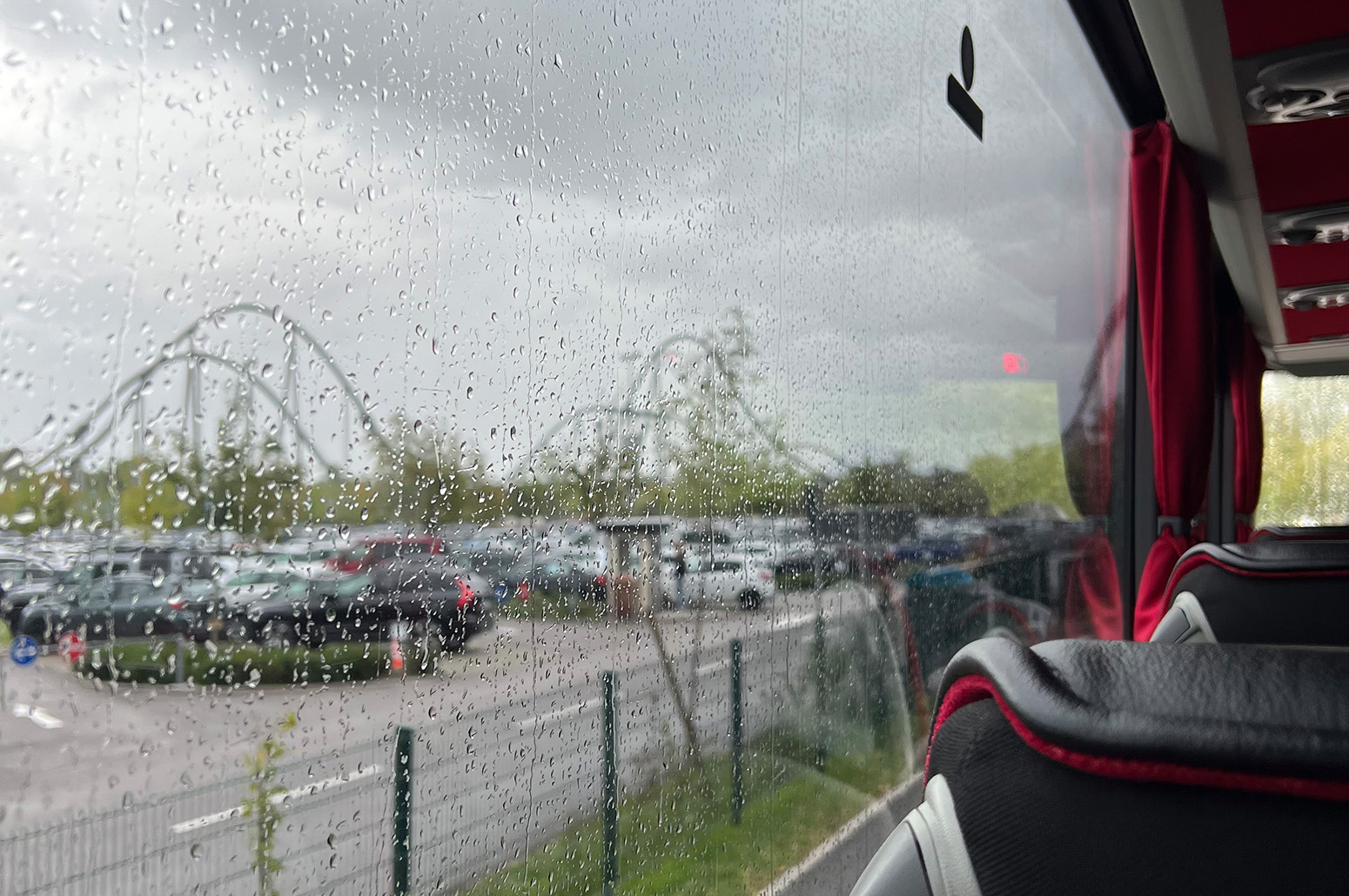 Blick aus Car_Europapark Ausflug_Kinder- und Jugendhaus Paradies_Heilsarmee Schweiz (2025).