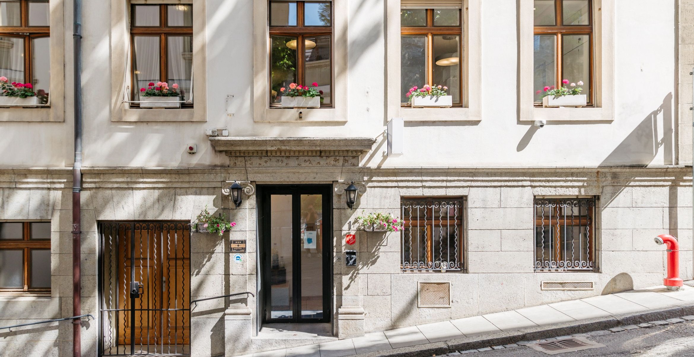 bel-esperance-front_2340x1200